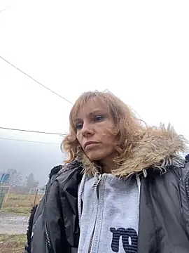 Snapshot of Anita-Smith chatting on 11/10/25, 09:19 Anita-Smith online show from 11/10/25, 09:19