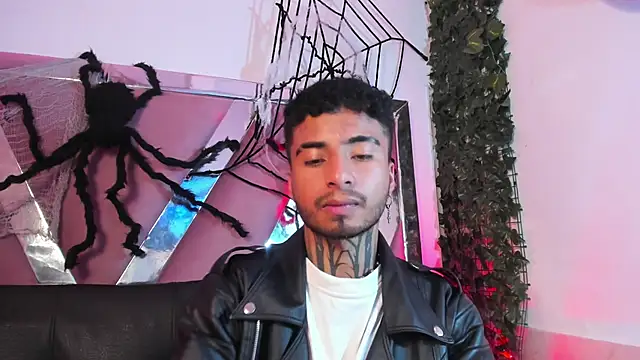 JuanCamiilo 66 online show from 10/03/25, 03:03