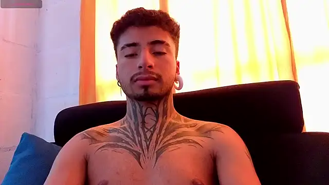 JuanCamiilo 66 online show from 05/19/26, 06:58