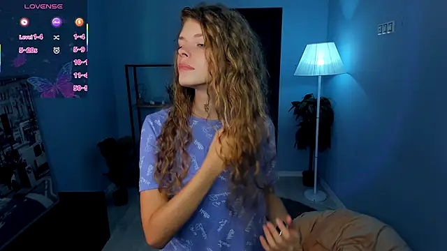 Snapshot of RayaNenlia chatting on 09/26/25, 05:11 RayaNenlia online show from 09/26/25, 05:11