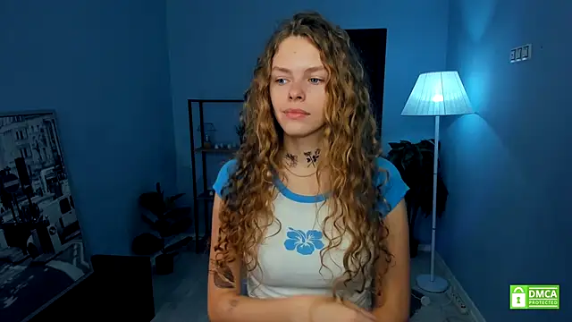 Snapshot of RayaNenlia chatting on 11/11/25, 05:07 RayaNenlia online show from 11/11/25, 05:07