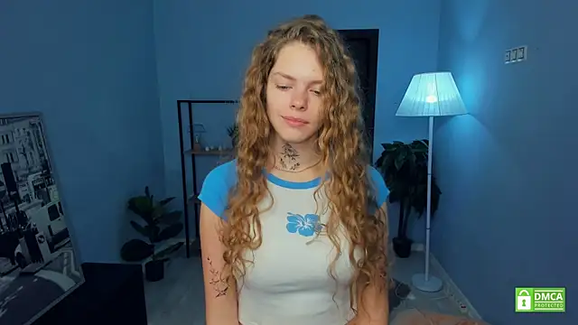 Snapshot of RayaNenlia chatting on 11/25/25, 05:07 RayaNenlia online show from 11/25/25, 05:07