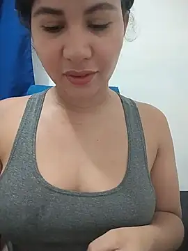 Yara0k online show from 05/18/26, 07:03