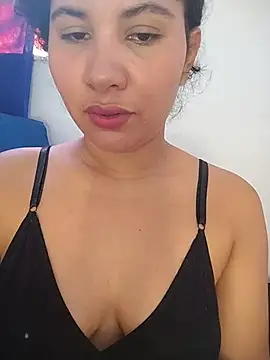 Yara0k online show from 05/20/26, 11:49