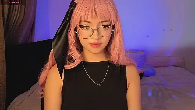 Snapshot of cataleya_kyuu__ chatting on 09/23/25, 03:53 cataleya kyuu online show from 09/23/25, 03:53