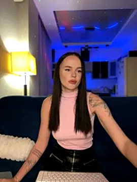 DinaTasty online show from 10/17/25, 06:32