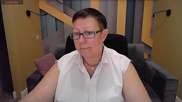 BarbaraTurners online show from 12/10/24, 03:41