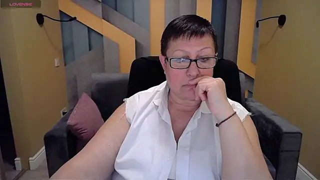 BarbaraTurners online show from 12/21/24, 03:58