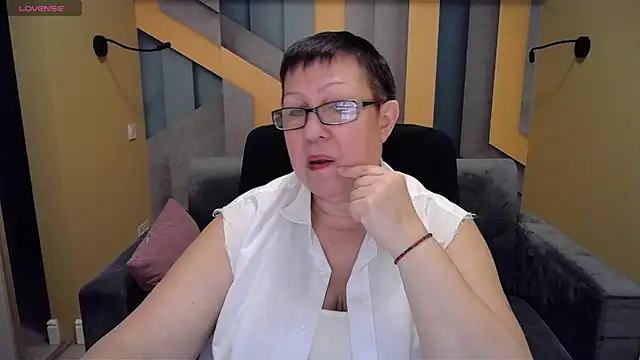 BarbaraTurners online show from 12/22/24, 06:48