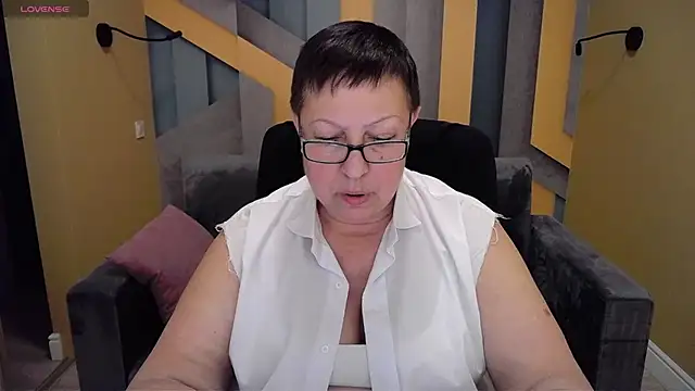 BarbaraTurners online show from 12/25/24, 09:33