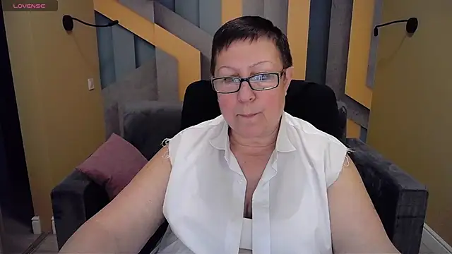 BarbaraTurners online show from 12/26/24, 03:59