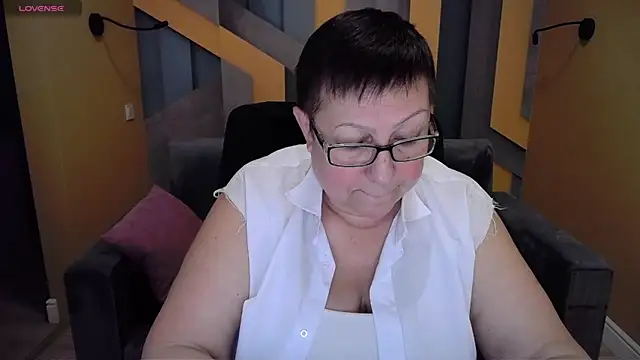 BarbaraTurners online show from 12/26/24, 06:33