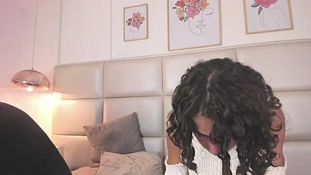 Snapshot of ZukyXYakihiro89 chatting on 01/11/25, 10:07 ZukyXYakihiro89 online show from 01/11/25, 10:07