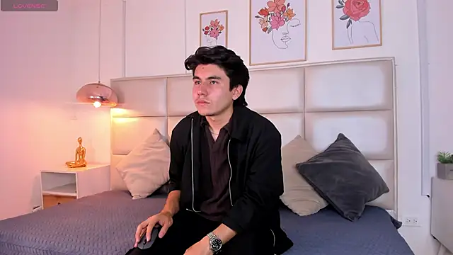 Snapshot of ZukyXYakihiro89 chatting on 02/17/25, 06:26 ZukyXYakihiro89 online show from 02/17/25, 06:26