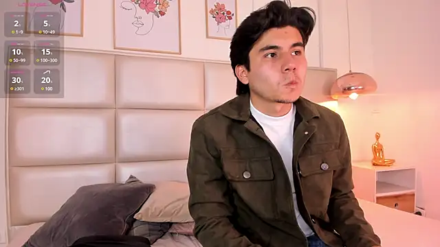 Snapshot of ZukyXYakihiro89 chatting on 02/18/25, 08:14 ZukyXYakihiro89 online show from 02/18/25, 08:14