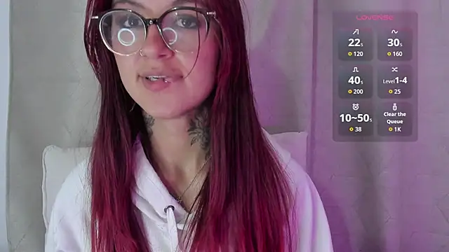 Snapshot of noemi_foxxx chatting on 02/19/26, 02:13 noemi foxxx online show from 02/19/26, 02:13