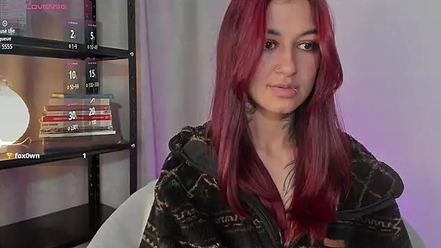 Snapshot of noemi_foxxx chatting on 03/19/26, 01:26 noemi foxxx online show from 03/19/26, 01:26