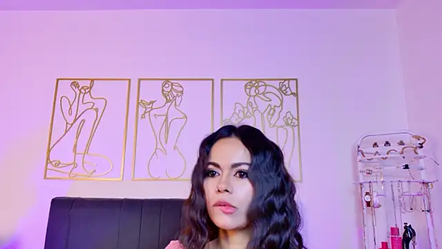 Snapshot of summer_holiday chatting on 09/25/25, 04:05 summer holiday online show from 09/25/25, 04:05