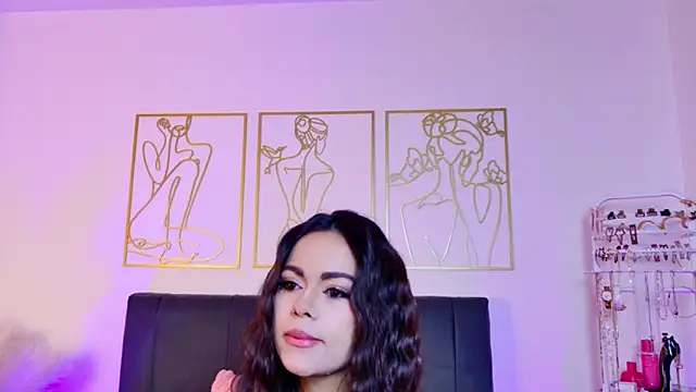 Snapshot of summer_holiday chatting on 09/27/25, 04:50 summer holiday online show from 09/27/25, 04:50