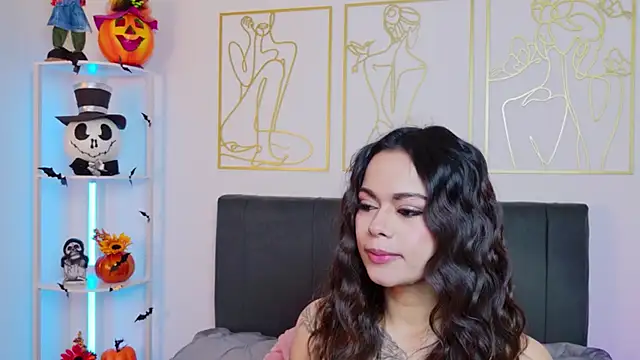 Snapshot of summer_holiday chatting on 10/22/25, 05:08 summer holiday online show from 10/22/25, 05:08