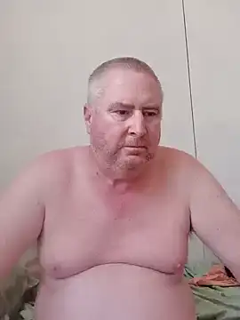 Snapshot of SA_BULL chatting on 02/13/25, 01:48 SA BULL online show from 02/13/25, 01:48