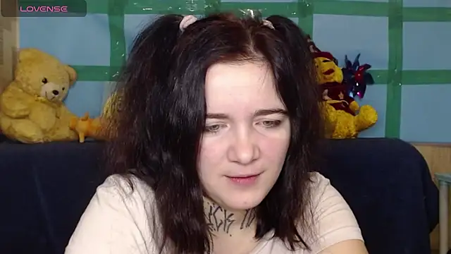 Snapshot of Yours_good_mood chatting on 02/01/25, 06:43 Yours good mood online show from 02/01/25, 06:43