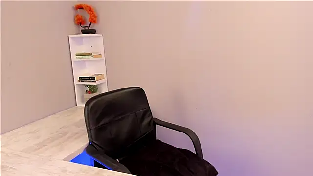 bulma bambina  online show from 11/16/25, 12:16