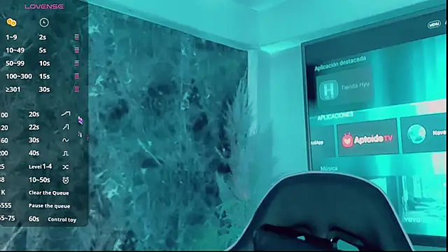 Snapshot of Emmaa_Saenz_ chatting on 11/17/25, 08:47 Emmaa Saenz online show from 11/17/25, 08:47