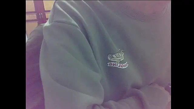 Snapshot of gray1103 chatting on 01/29/25, 12:56 gray1103 online show from 01/29/25, 12:56