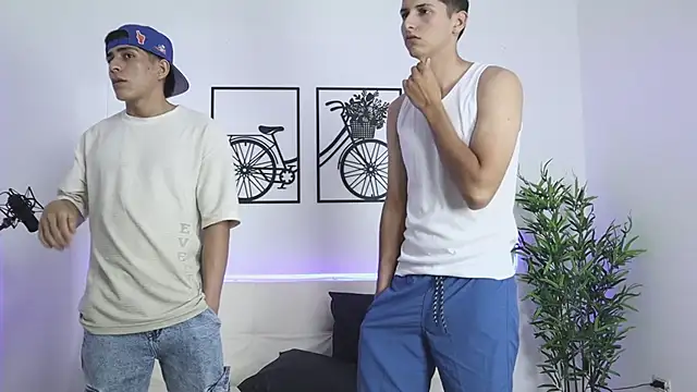 Snapshot of Crazy_nigth01 chatting on 10/05/25, 01:59 Crazy nigth01 online show from 10/05/25, 01:59