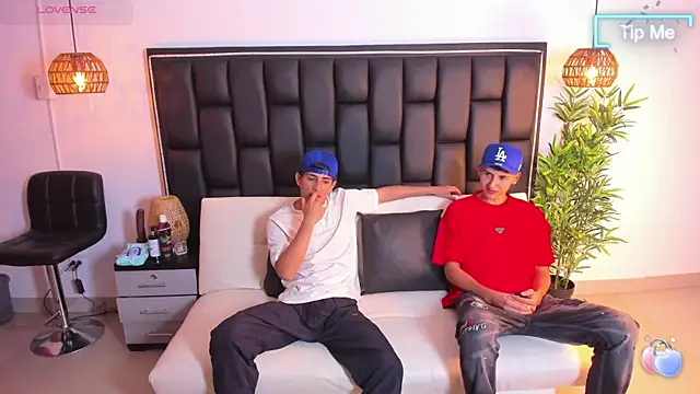 Snapshot of Crazy_nigth01 chatting on 10/25/25, 02:30 Crazy nigth01 online show from 10/25/25, 02:30