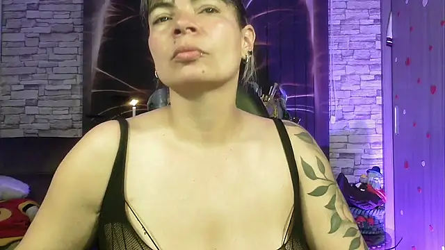 charlotedoll online show from 09/19/25, 03:08