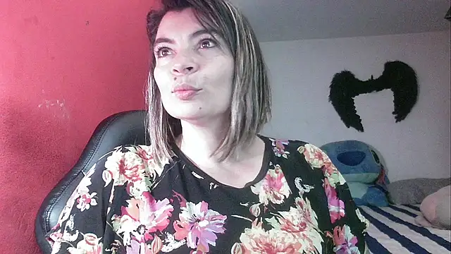 charlotedoll online show from 05/06/26, 02:19