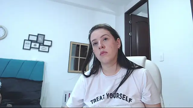 kamila lopez online show from 01/22/25, 01:31