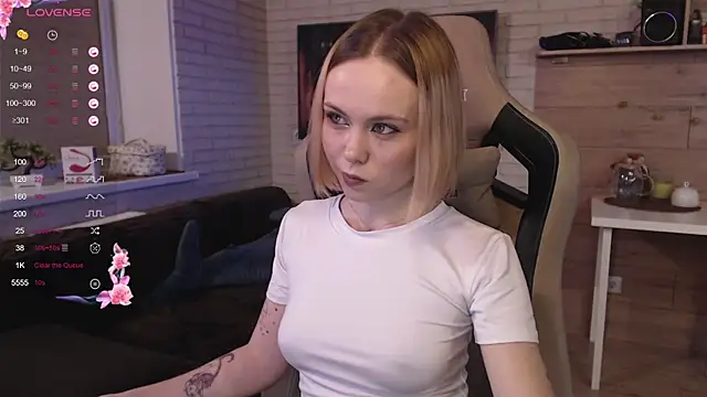 lucy mirror online show from 09/13/25, 09:14