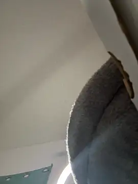 Snapshot of CharismaaBanx chatting on 12/18/24, 09:04 CharismaaBanx online show from 12/18/24, 09:04