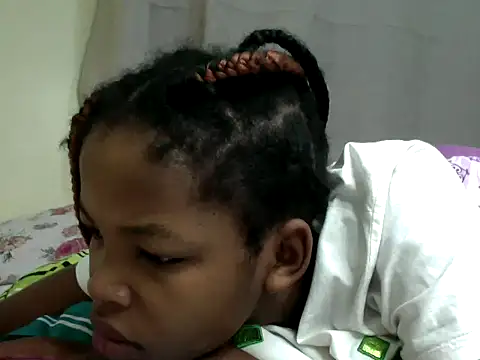 queen-sasha online show from 10/14/25, 06:47