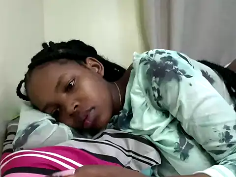 queen-sasha online show from 10/16/25, 07:09