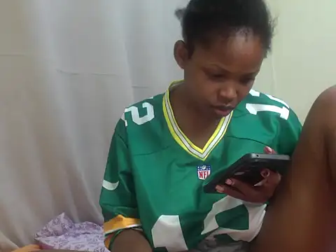 queen-sasha online show from 11/16/25, 05:40