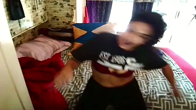 Snapshot of Indian_Blaze00 chatting on 11/24/25, 06:13 Indian Blaze00 online show from 11/24/25, 06:13