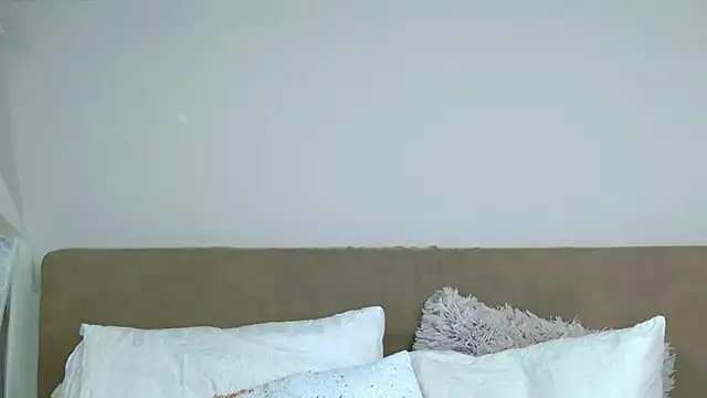 Snapshot of LuisaSin chatting on 11/03/25, 07:20 LuisaSin online show from 11/03/25, 07:20