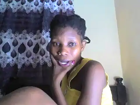 smallnaughtygirl online show from 02/16/25, 06:32