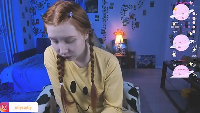 CallMeEffy1 online show from 10/25/25, 08:03