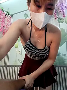 zizi public online show from 11/13/25, 12:20