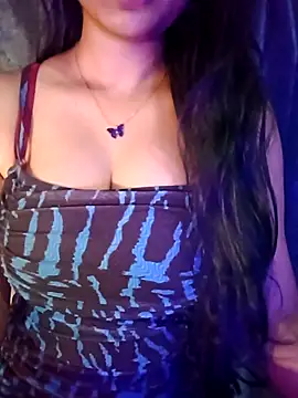 Snapshot of _sunshine- chatting on 02/21/25, 07:10  sunshine- online show from 02/21/25, 07:10