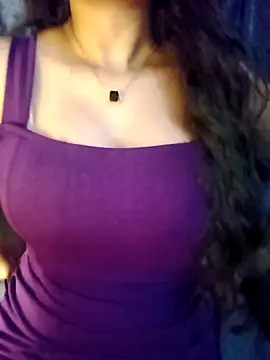 Snapshot of _sunshine- chatting on 09/21/25, 07:48  sunshine- online show from 09/21/25, 07:48