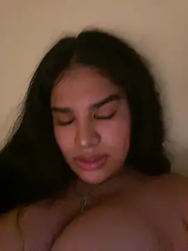 Snapshot of Badkittykim chatting on 12/20/24, 01:03 Badkittykim online show from 12/20/24, 01:03