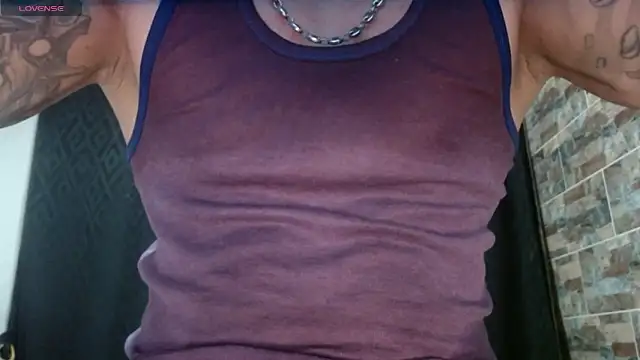 Snapshot of babyrecord1 chatting on 09/21/25, 11:17 babyrecord1 online show from 09/21/25, 11:17