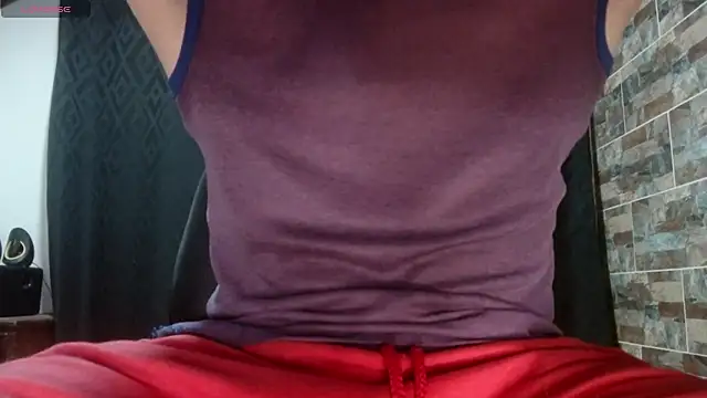 Snapshot of babyrecord1 chatting on 11/24/25, 09:47 babyrecord1 online show from 11/24/25, 09:47