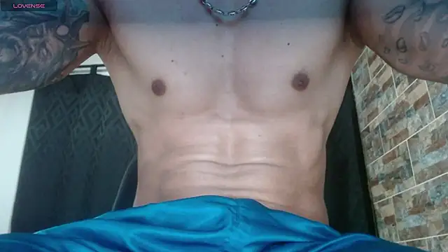 Snapshot of babyrecord1 chatting on 12/18/25, 01:28 babyrecord1 online show from 12/18/25, 01:28